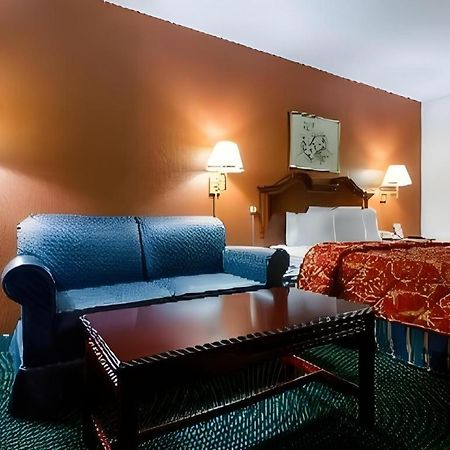 Econo Lodge South Garner Exterior photo